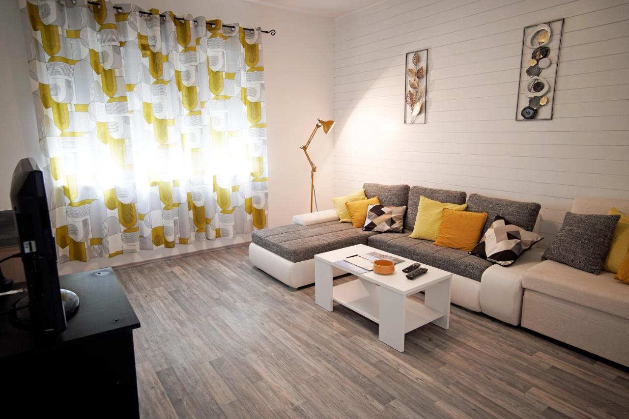 House - Apartman Sarah Kaštela エクステリア 写真