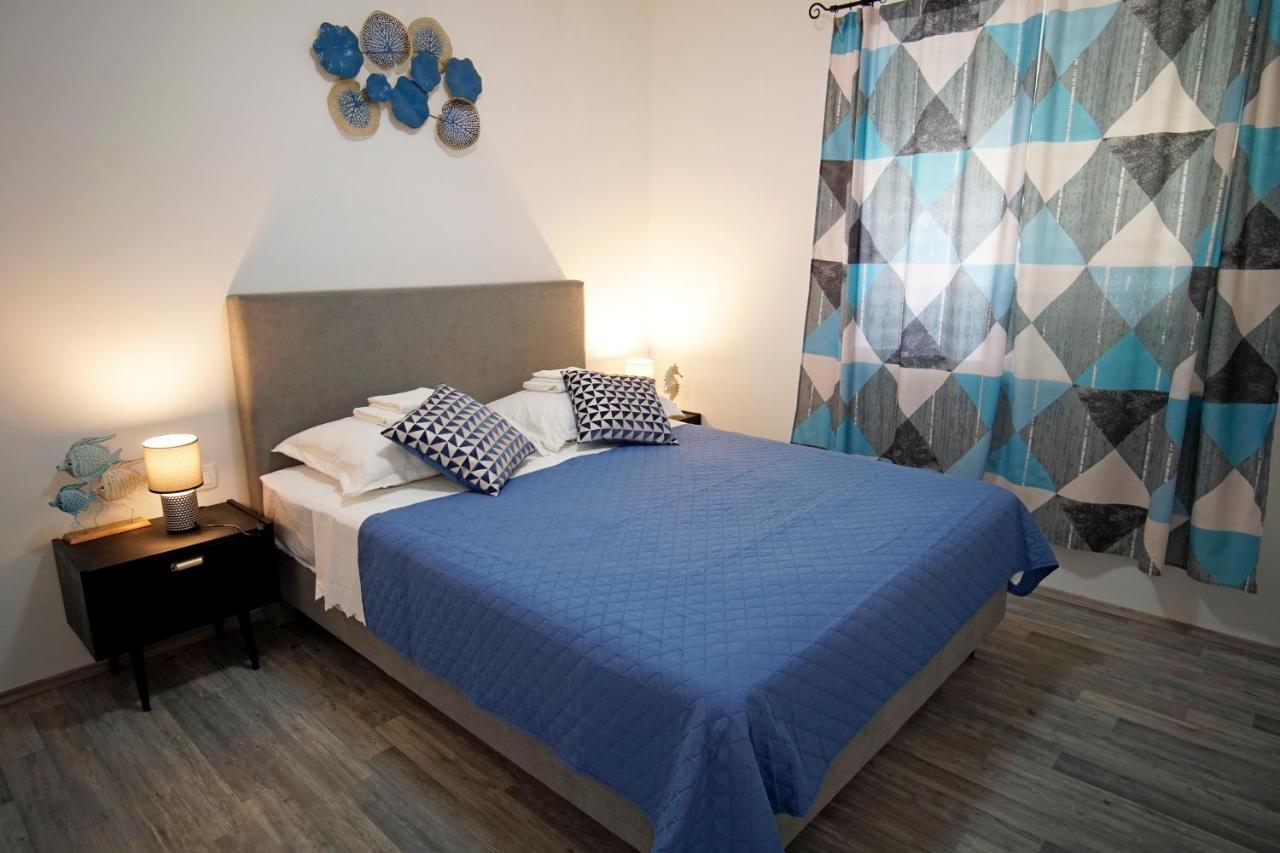 House - Apartman Sarah Kaštela エクステリア 写真