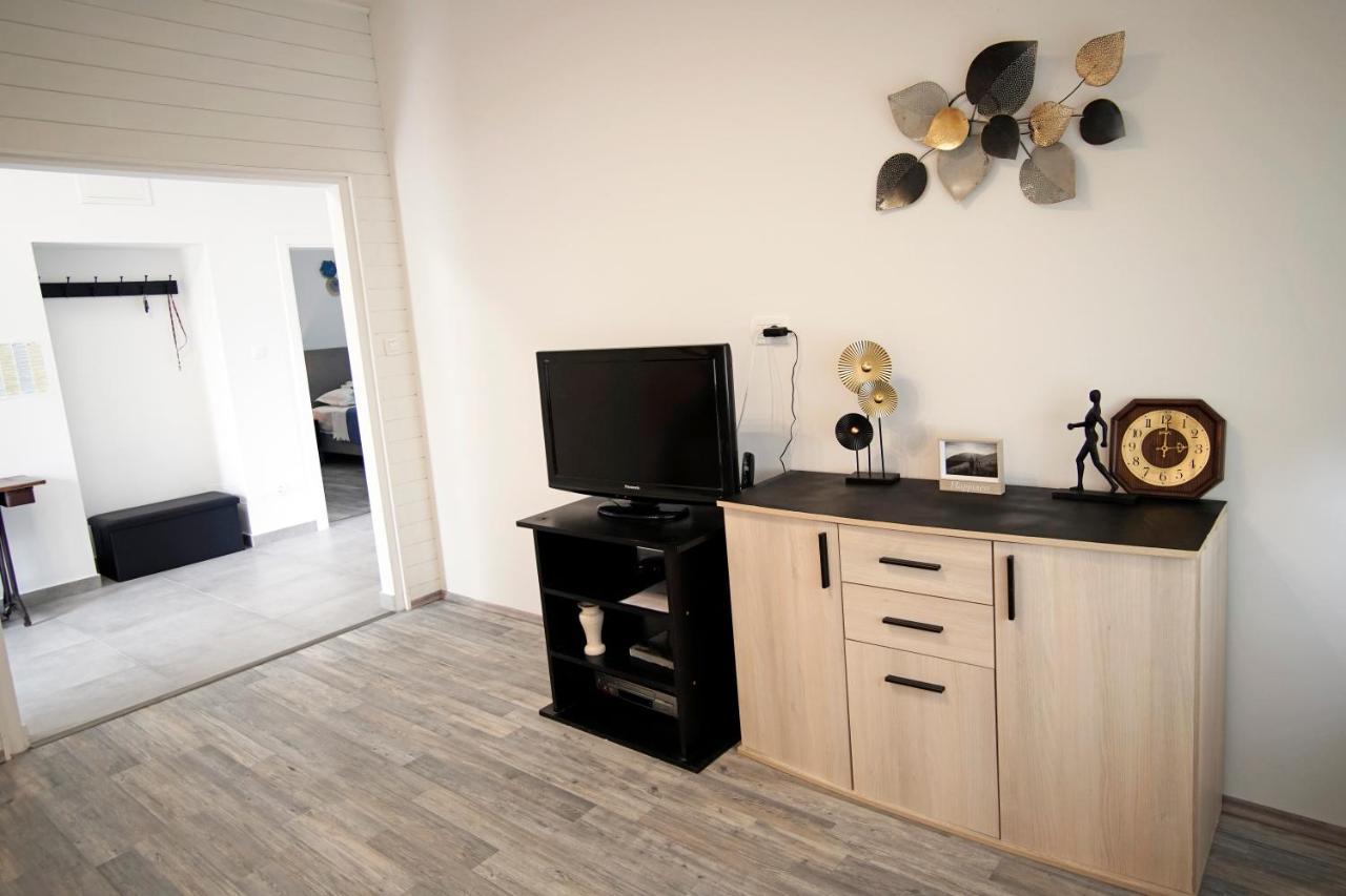 House - Apartman Sarah Kaštela エクステリア 写真